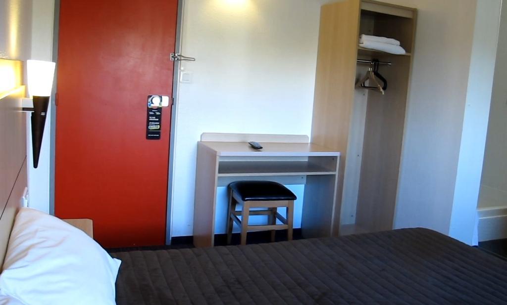 Hotel Class'Eco Courcouronnes Buitenkant foto